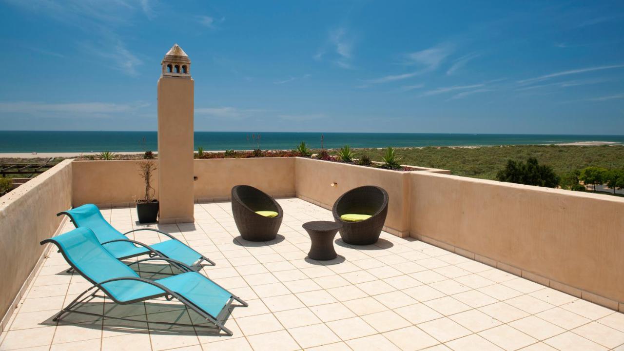 Leo Jardines De Isla Canela Exterior foto